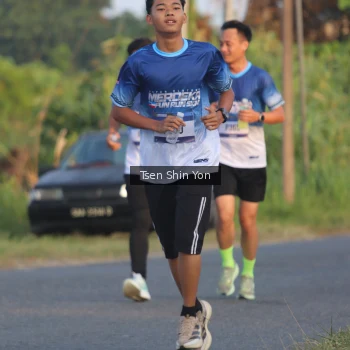 Runner Photo 3488339