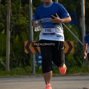 Runner Photo 3488418
