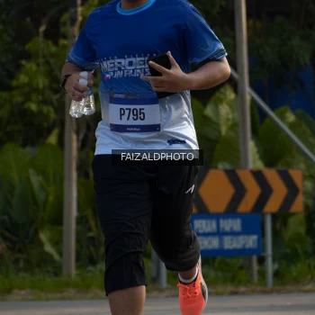 Runner Photo 3488425