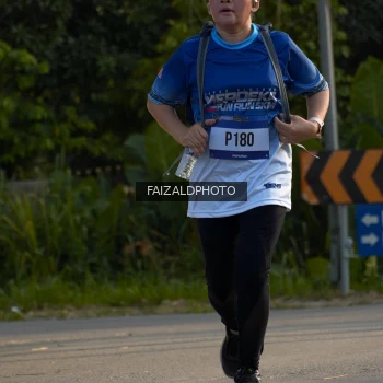 Runner Photo 3488872