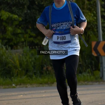 Runner Photo 3488885