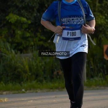 Runner Photo 3488891
