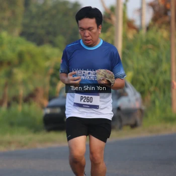 Runner Photo 3488899