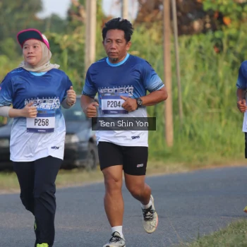 Runner Photo 3488909
