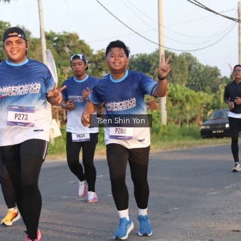 Runner Photo 3489381