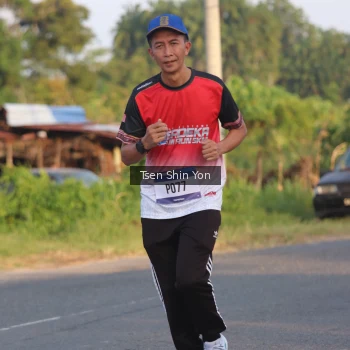 Runner Photo 3489624