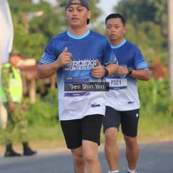 Runner Photo 3489751