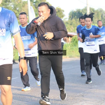 Runner Photo 3489888