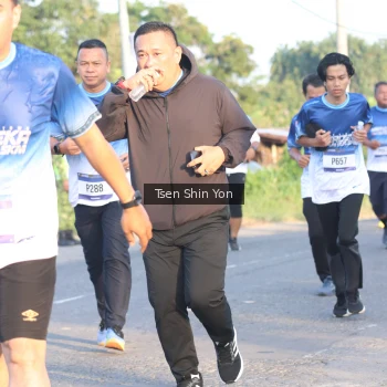 Runner Photo 3489889