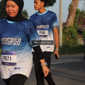 Runner Photo 3490883