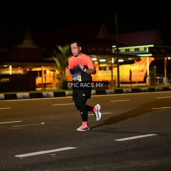 Runner Photo 3492593