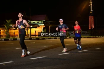 Runner Photo 3492750