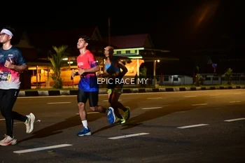 Runner Photo 3492751