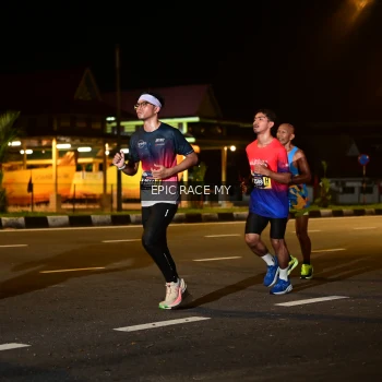 Runner Photo 3492756