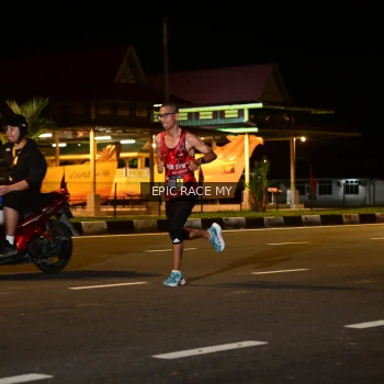 Runner Photo 3493181