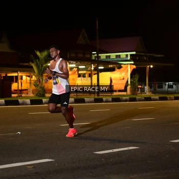Runner Photo 3493245