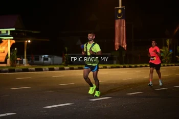 Runner Photo 3493476