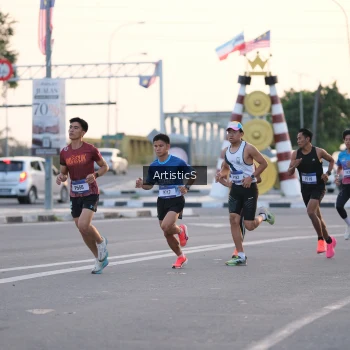 Runner Photo 3493676