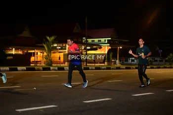 Runner Photo 3493685