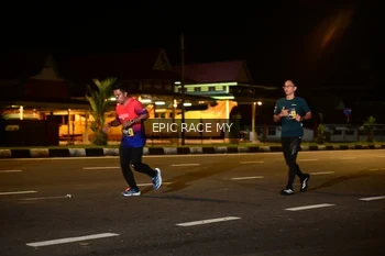 Runner Photo 3493686
