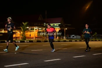 Runner Photo 3493692