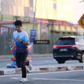 Runner Photo 3493755