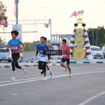 Runner Photo 3493771
