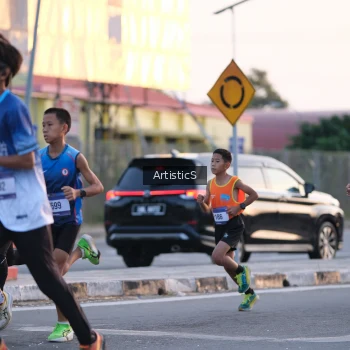 Runner Photo 3493780