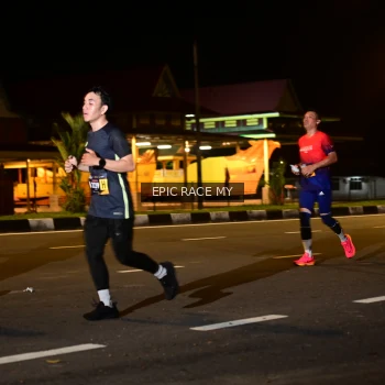 Runner Photo 3493782