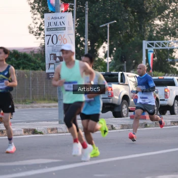 Runner Photo 3493823