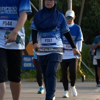 Runner Photo 3493875