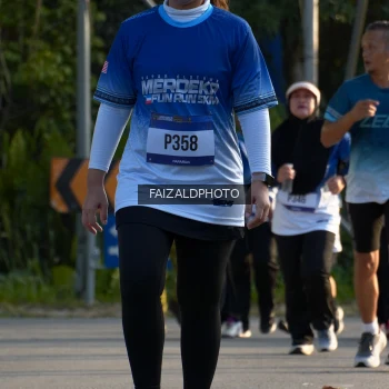 Runner Photo 3493897