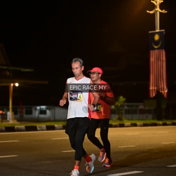 Runner Photo 3493943