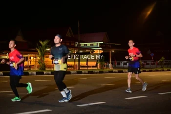 Runner Photo 3493999