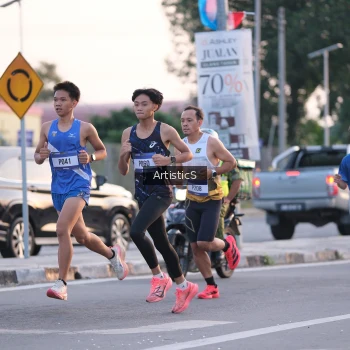 Runner Photo 3494010