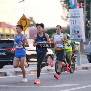 Runner Photo 3494114