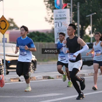 Runner Photo 3494159