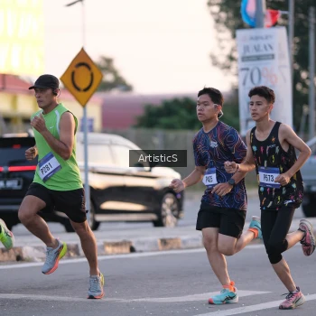 Runner Photo 3494167