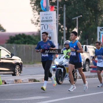 Runner Photo 3494177