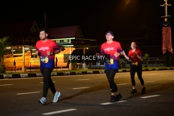 Runner Photo 3494343