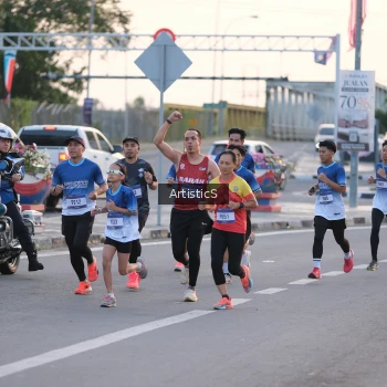 Runner Photo 3494359