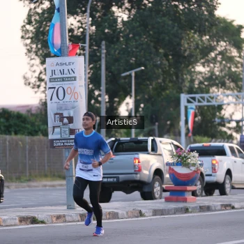 Runner Photo 3494368