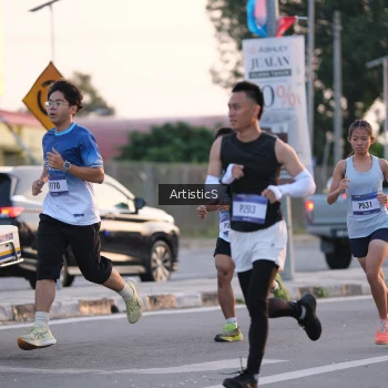 Runner Photo 3494396