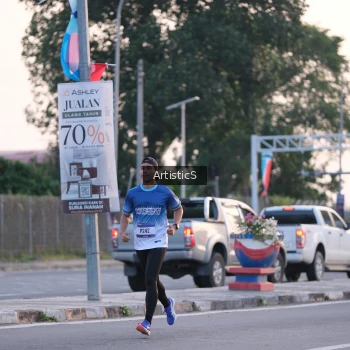 Runner Photo 3494445