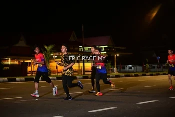 Runner Photo 3494480