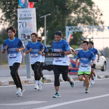 Runner Photo 3494749