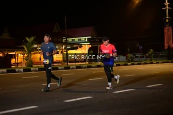 Runner Photo 3494772