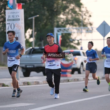 Runner Photo 3494902