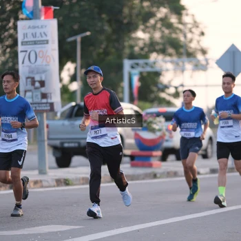 Runner Photo 3494911