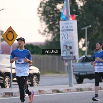 Runner Photo 3494956